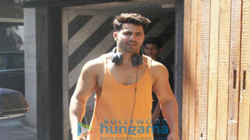 Varun Dhawan spotted at the gym in Juhu