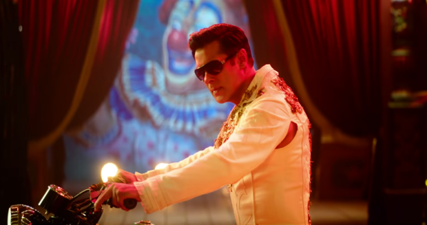 WATCH: Salman Khan shares the epic behind the scenes footage of Great Russian Circus WATCH: Salman Khan shares the epic behind the scenes footage of Great Russian Circus