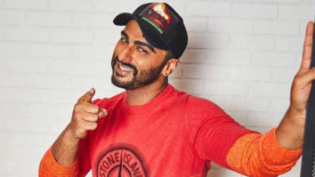 Arjun Kapoor has a SAVAGE reply to a hater who compares his relationship with Sridevi and his girlfriend Malaika Arora