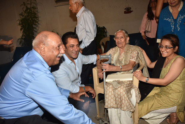 Salman Khan hosted a special screening of Bharat for families that went through the 1947 partition and we have new found respect for him!