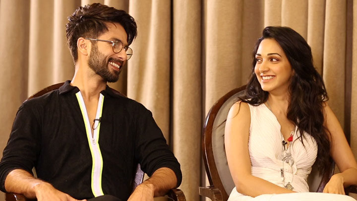 HILARIOUS: Shahid Kapoor TEASES Kiara Advani | Funny ‘Maid Scene’ in Kabir Singh | Challenges HILARIOUS: Shahid Kapoor TEASES Kiara Advani | Funny ‘Maid Scene’ in Kabir Singh | Challenges