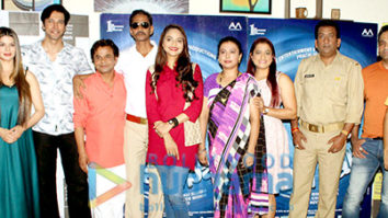 Photos: Madhoo, Kainaat Arora, Rajniesh Duggal, Rajpal Yadav, Vijay Raaz, Ekta Jain, Yasmeen Khan snapped on location shooting for Khalli Balli