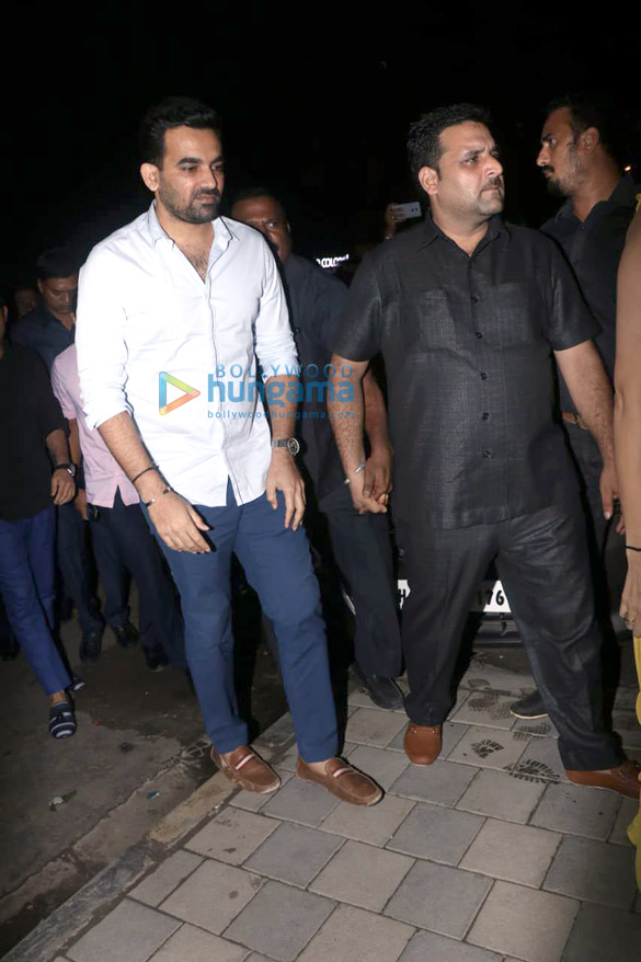 photos celebs grace yuvraj singh retirement bash 8