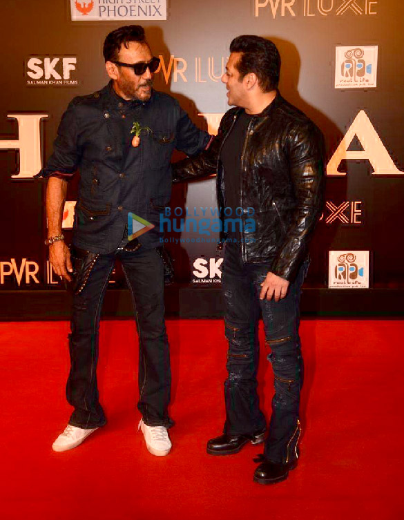 photos celebs grace the premiere of bharat in mumbai 13