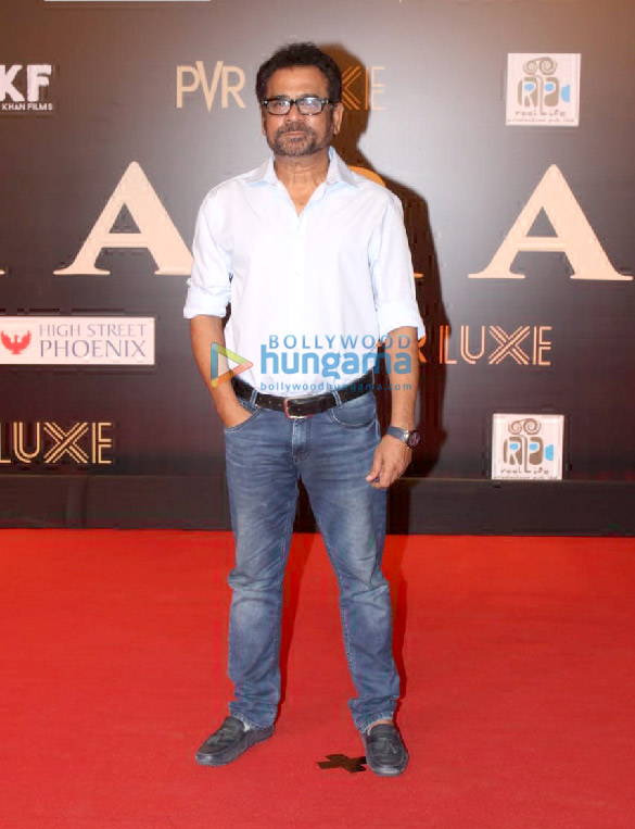 photos celebs grace the premiere of bharat in mumbai 22