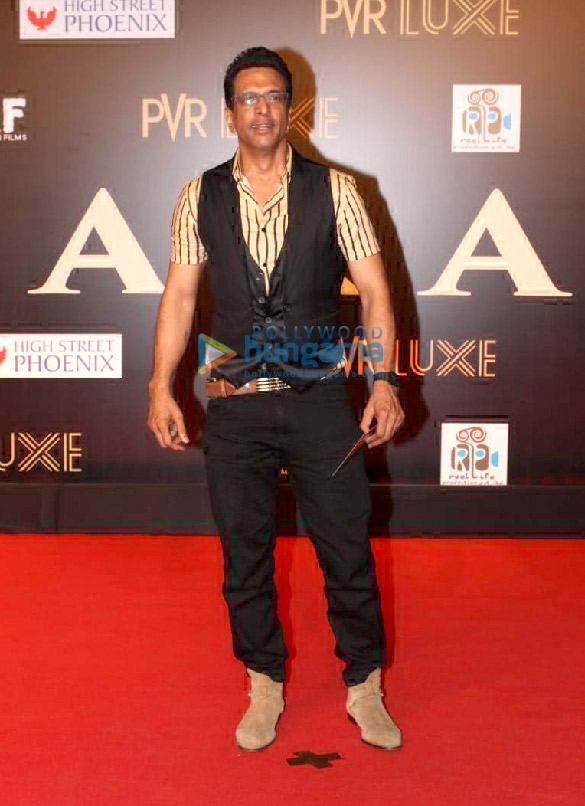 photos celebs grace the premiere of bharat in mumbai 41