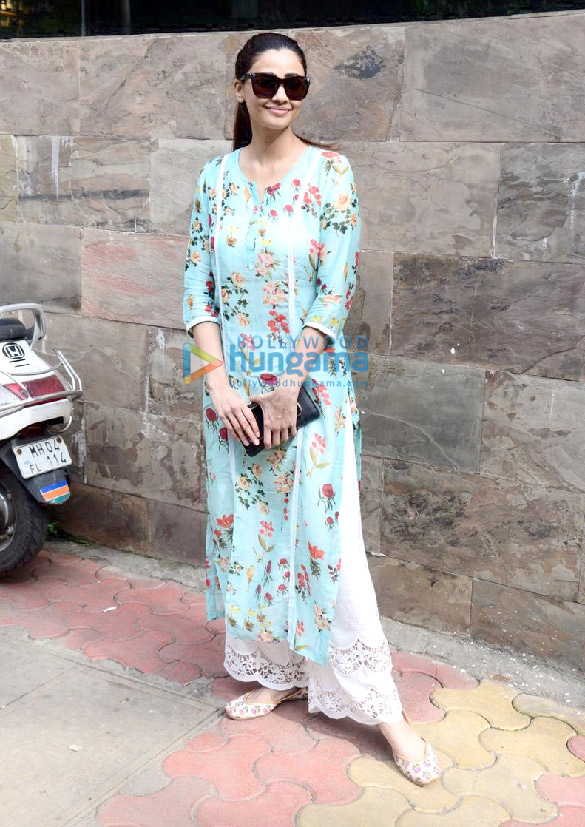 Photos: Daisy Shah and Vikrant Massey snapped in Bandra