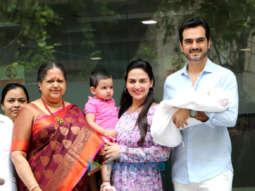 Photos: Esha Deol snapped with her new born baby at Hinduja Hospital in Khar
