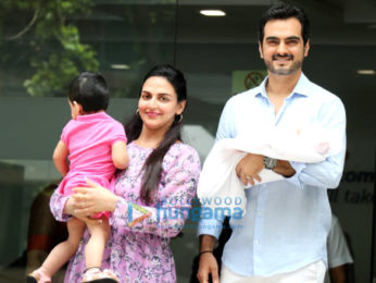 Photos: Esha Deol snapped with her new born baby at Hinduja Hospital in Khar