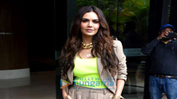 Photos: Esha Gupta snapped during ‘One Day: Justice Delivered’ promotions