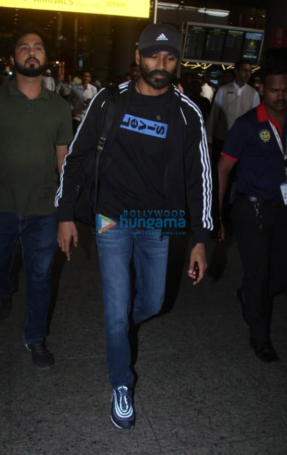 photos hrithik roshan dhanush and others snapped at the airport 5