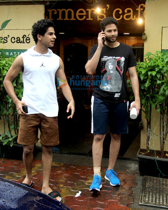 photos ishaan khatter and siddhant chaturvedi spotted at farmers cafe in bandra 1
