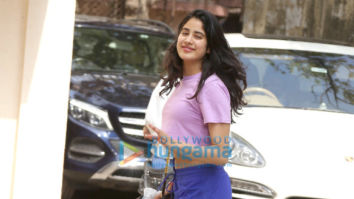 Photos: Janhvi Kapoor snapped at the gym