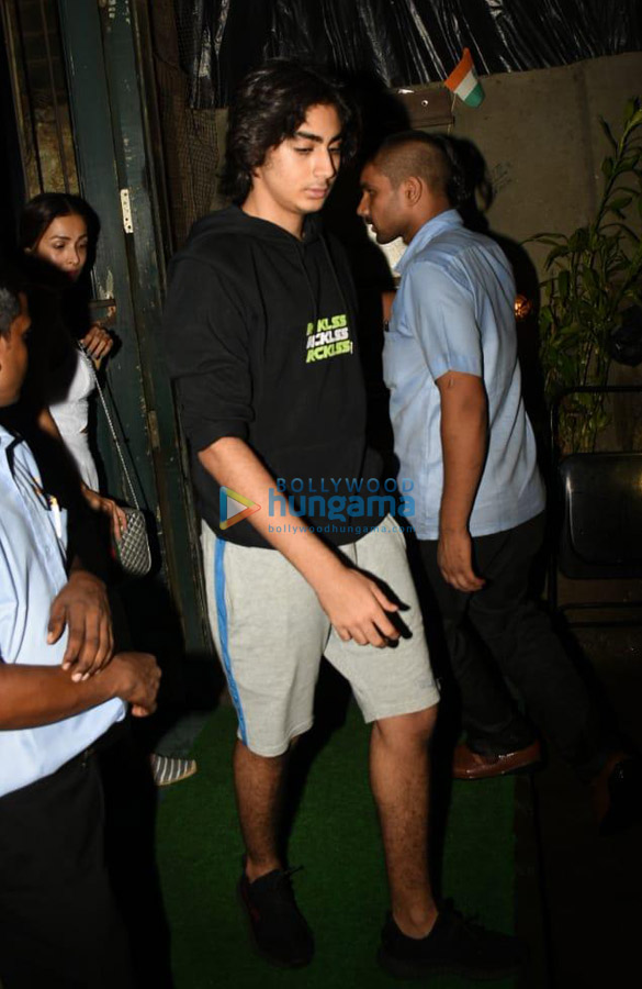 photos malaika arora and arhaan khan snapped in bandra 3
