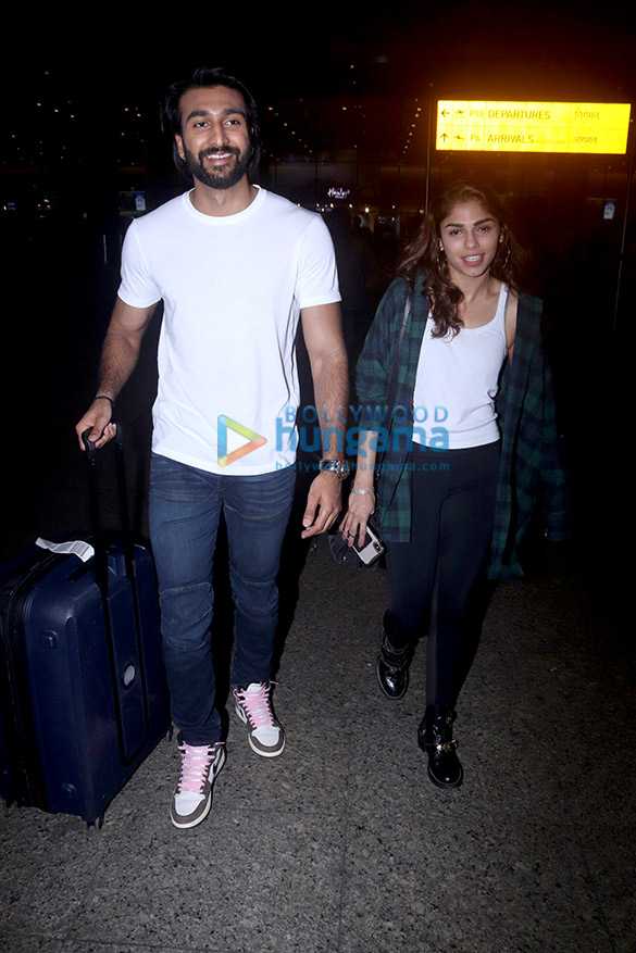 photos meezaan jaffrey sharmin segal and hiten tejwani snapped at the airport 1