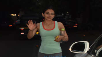 Photos: Rakul Preet Singh snapped at a yoga class