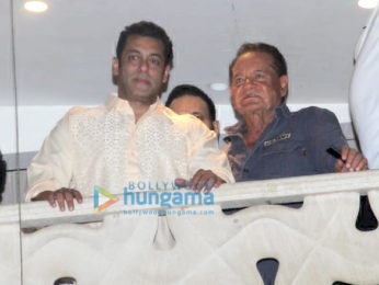 Photos: Salman Khan snapped greeting fans during Eid celebration