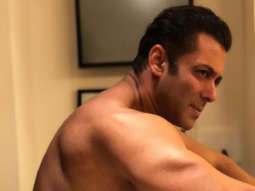 Salman Khan goes SHIRTLESS, flaunts his chiselled body during beast mode training