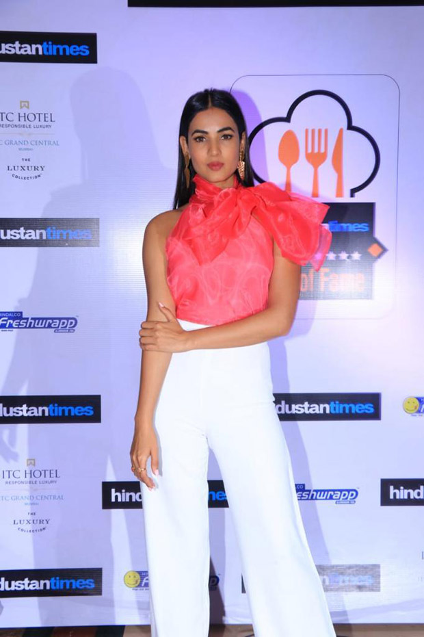 Sonal Chauhan redefines the term UBER CHIC with this understated yet classy number