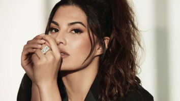 VIDEO: Jacqueline Fernandez will show you how to make workouts super fun!