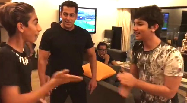 WATCH VIDEOS: Salman Khan is the most favourite 'mamu' while playing red hand game with his nephews Nirvaan, Arhaan & Ayaan 