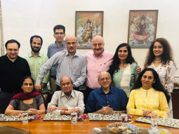 Anupam Kher walks down memory lane as he dedicates this heartfelt post to Sooraj Barjatya and his family!