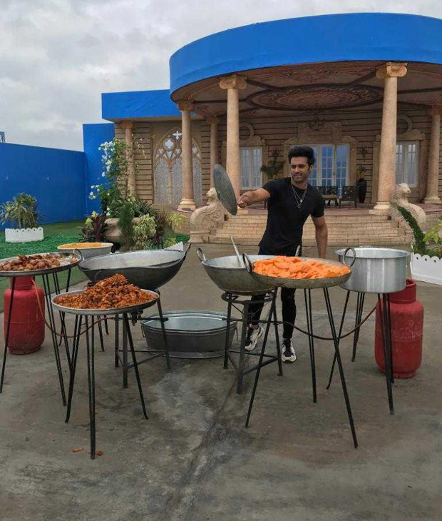 Pulkit Samrat turns chef on the sets of John Abraham starrer Pagalpanti; makes delicious snacks! Pulkit Samrat turns chef on the sets of John Abraham starrer Pagalpanti; makes delicious snacks!