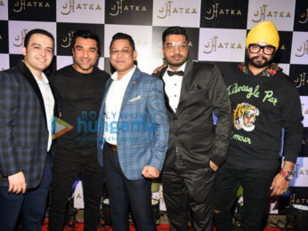 Photos: Celebs grace the launch of 'Jhatka' club