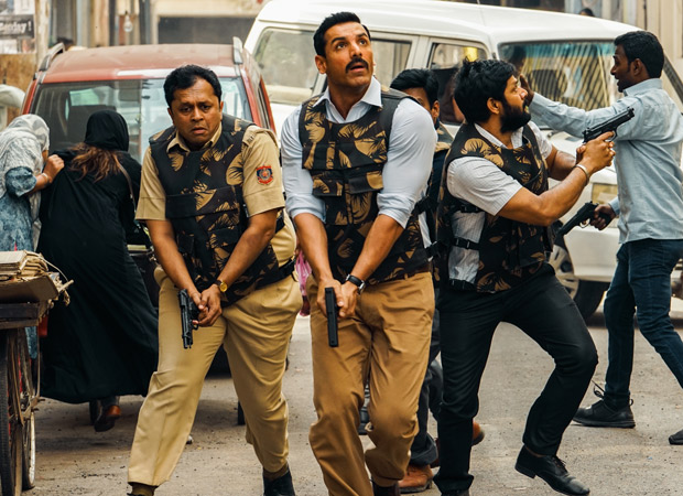 REVEALED: Nikkhil Advani shoots in guerrilla style in Lucknow for Batla House REVEALED: Nikkhil Advani shoots in guerrilla style in Lucknow for Batla House