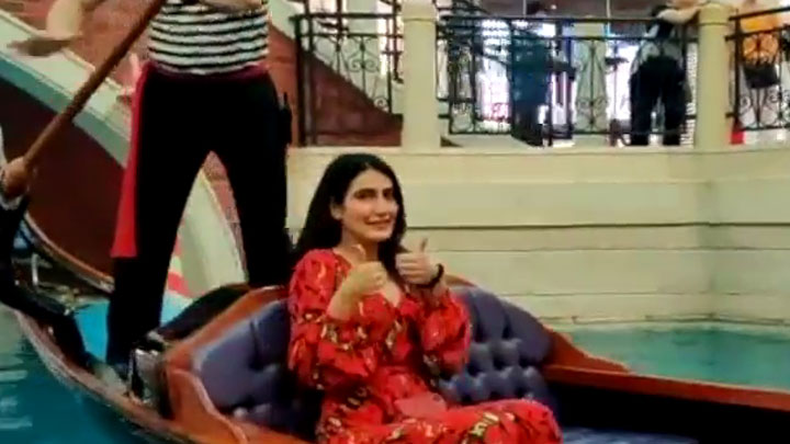 WOW: Fatima Sana Shaikh Goes On a Gondola Ride in Macao | #FatimaKaHungama