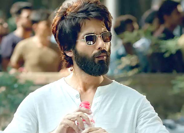 Kabir Singh Box Office Collections – The Shahid Kapoor starrer Kabir Singh is on a record breaking spree after fourth weekend, Article 15 is a major success for Anubhav Sinha and Ayushmann Khurranna Kabir Singh Box Office Collections – The Shahid Kapoor starrer Kabir Singh is on a record breaking spree after fourth weekend, Article 15 is a major success for Anubhav Sinha and Ayushmann Khurranna