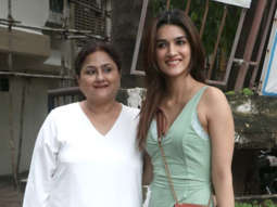 Kriti Sanon with her mom spotted at Kromakay Salon Juhu