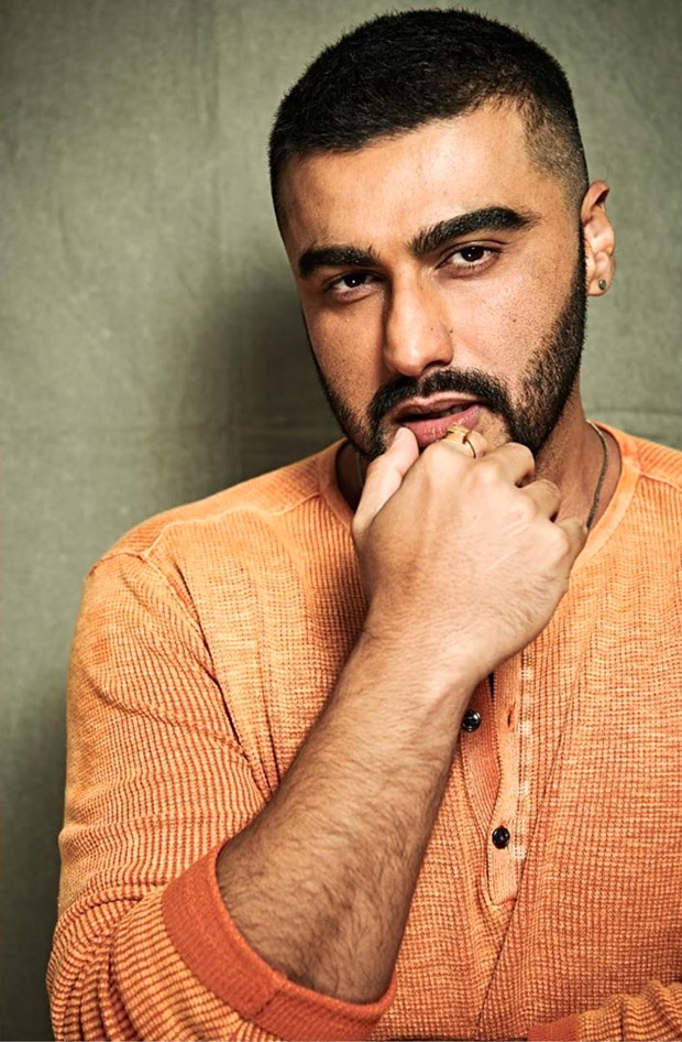 PHOTOS & VIDEOS: After shaving his head for Panipat, Arjun Kapoor finally takes off his cap after nine months 