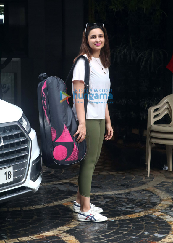 photos aditi rao hydari and parineeti chopra spotted at the gym 6
