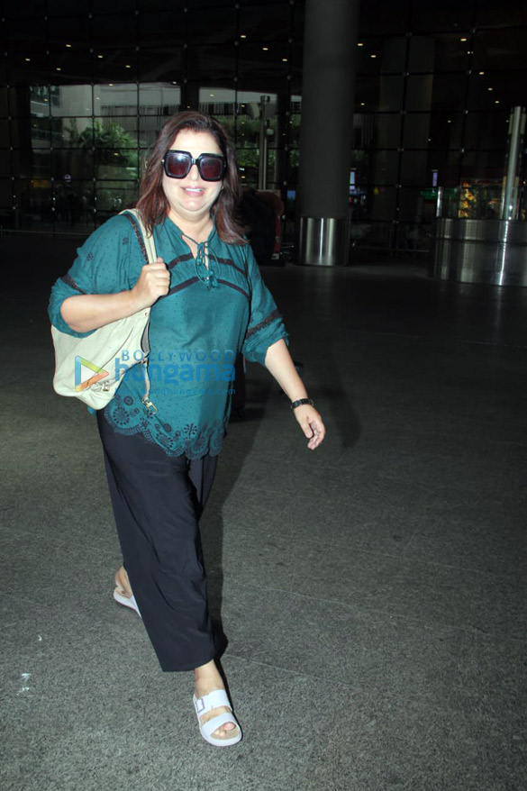 photos akshay kumar aftab shivdasani and farah khan snapped at the airport 2