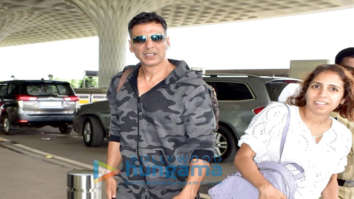 Photos: Akshay Kumar, Aftab Shivdasani and others snapped at the airport