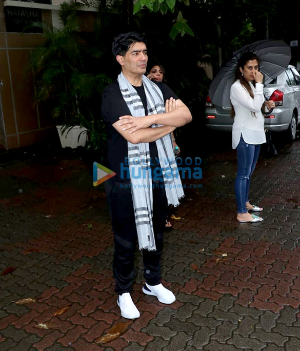 photos celebs snapped paying their condolence at kaykasshan patels home 13