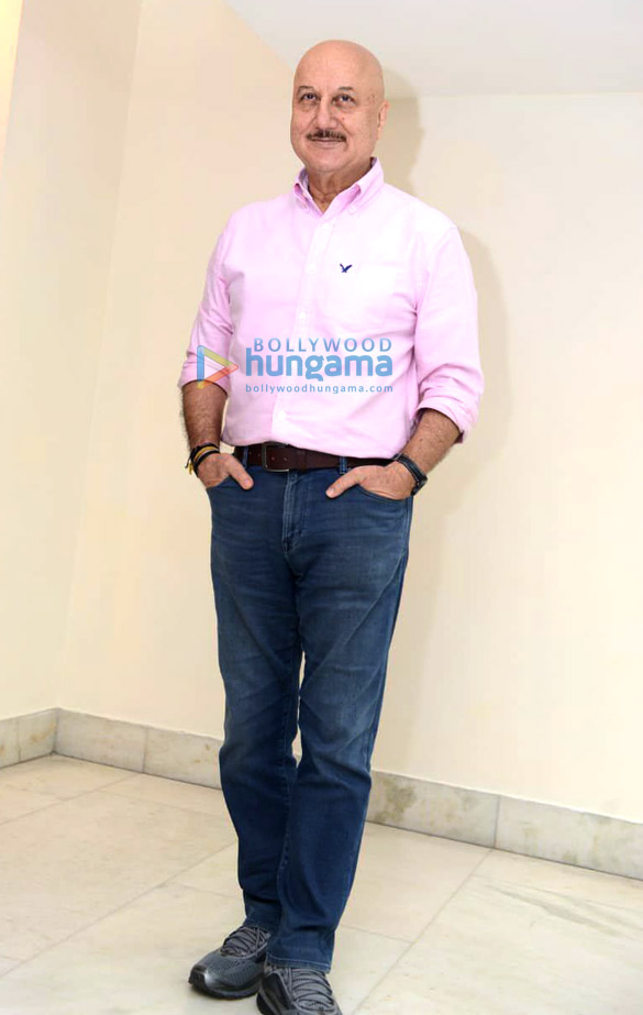 photos esha gupta and anupam kher promote their film one day justice delivered in delhi 4