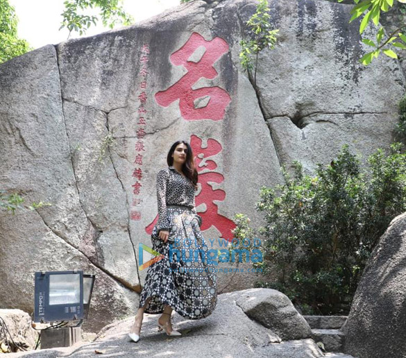 photos fatima sana shaikh snapped holidaying in macao 0012 003