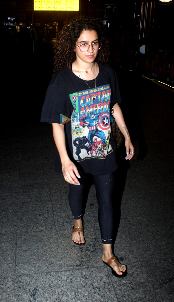 photos katrina kaif sushmita sen sanya malhotra and others snapped at the airport 3