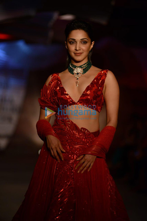 photos kiara advani snapped walking the ramp for designer amit aggarwal at the india couture week in delhi 2