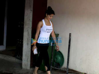 Photos: Malaika Arora, Kim Sharma snapped at the gym
