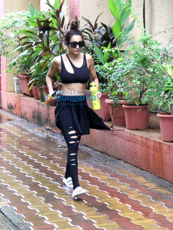 photos malaika arora spotted at diva yoga 2