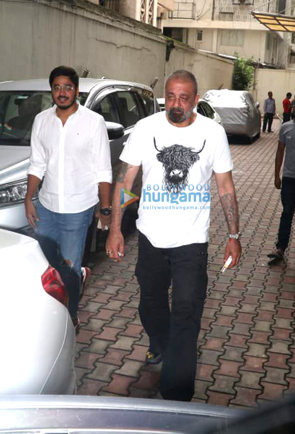 photos sanjay dutt spotted at mahesh bhatts office in khar 3