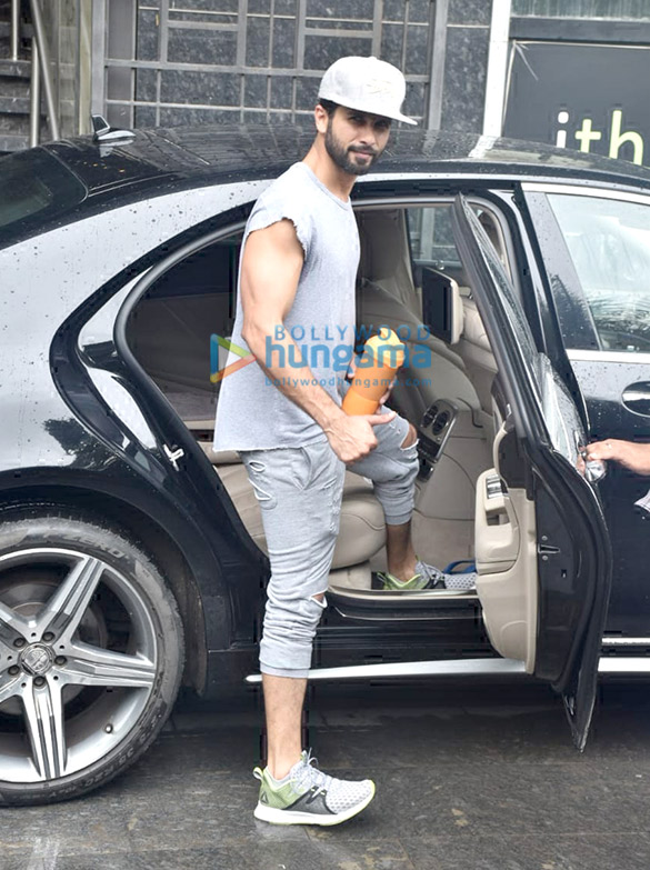 photos shahid kapoor snapped at gym in juhu 1