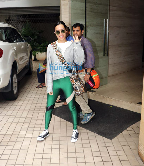 photos shraddha kapoor spotted at a dubbing studio for saaho in bandra 3