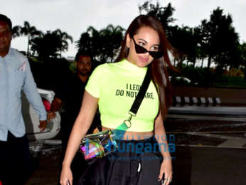Photos: Akshay Kumar, Sonakshi Sinha, Varun Sharma and others snapped at the airport