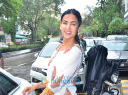 Photos: Sonal Chauhan snapped at Mukesh Chhabra’s office in Juhu