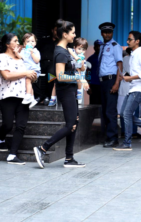 photos sunny leone snapped with her kids 3