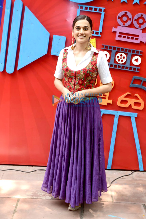 photos tapsee pannu snapped attending the 10th jagran film festival at srifort auditorium in delhi 3